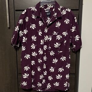 GAP Men's Dark Purple Shirt with White Leaf Pattern